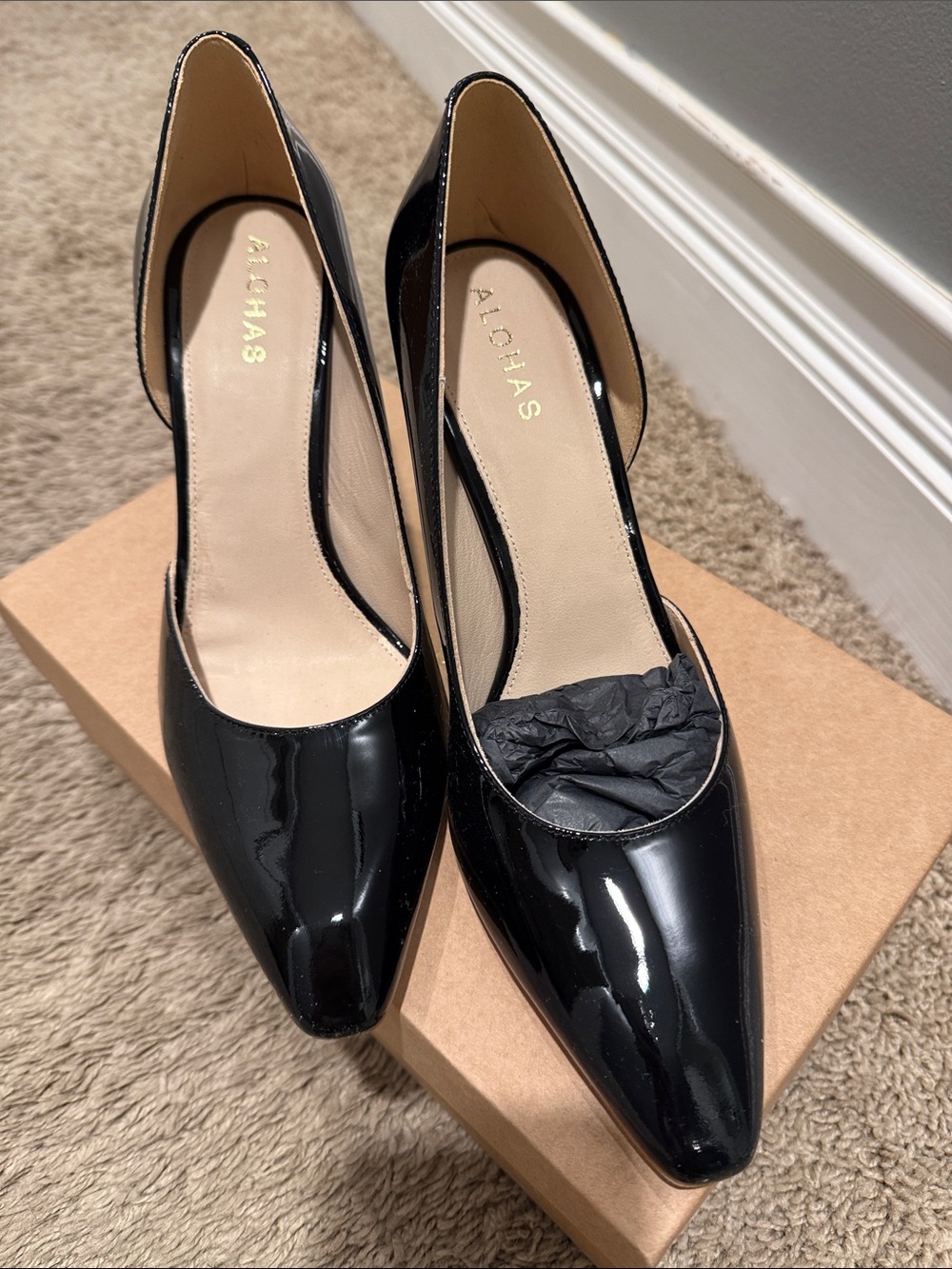 Alohas Amelia black Onix heels. Size 7 NWT
